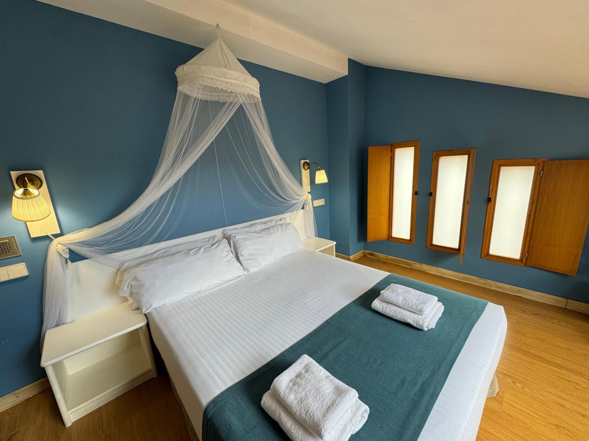 Hotel Jakue Puente La Reina Ngoại thất bức ảnh